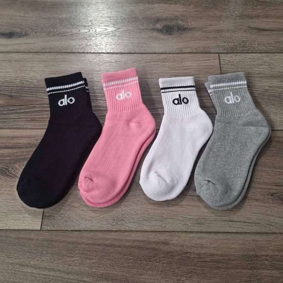 Alo Throwback socks 4 pairs brand new - Picture 1 of 1